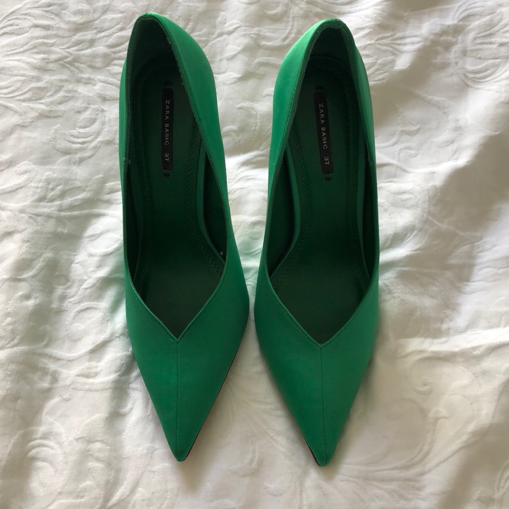 Zara Pumps